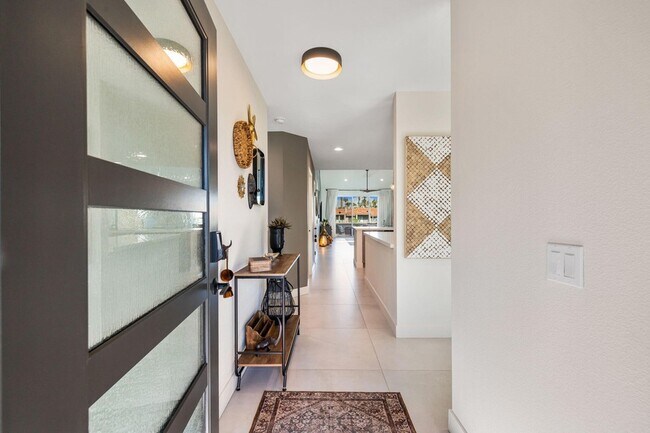 Building Photo - 76658 Daffodil Dr