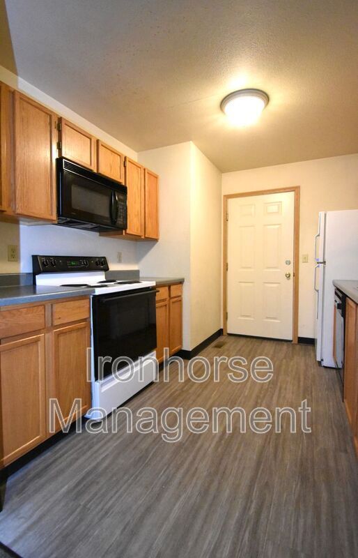 Building Photo - 2451 Wheeler Dr