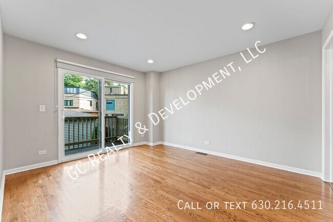 Building Photo - 1824 W Ellen St