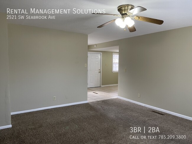 Building Photo - *Near Shunga Trail* 2521 SW Seabrook Ave- ...