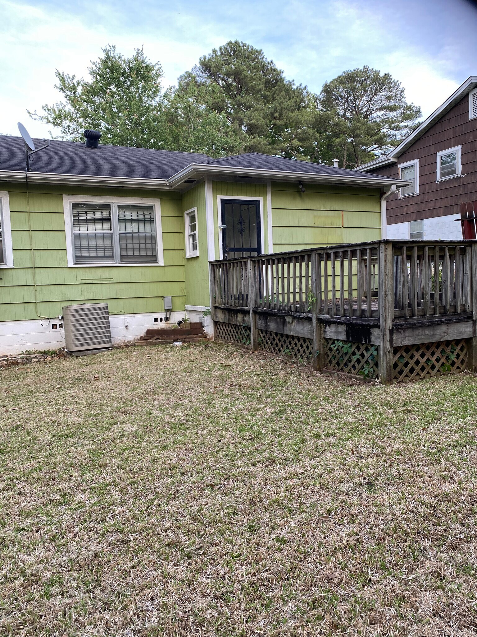 Building Photo - 1624 Mims St SW