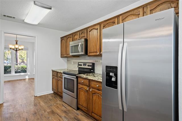 Building Photo - 2113 Live Oak Dr