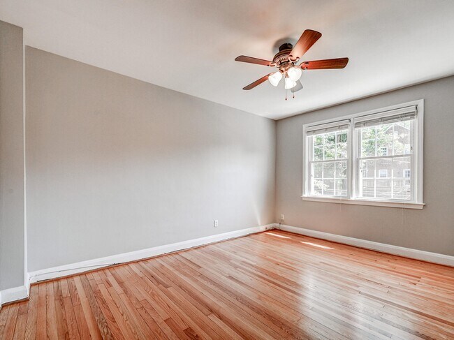 Building Photo - 111 Stanmore Rd