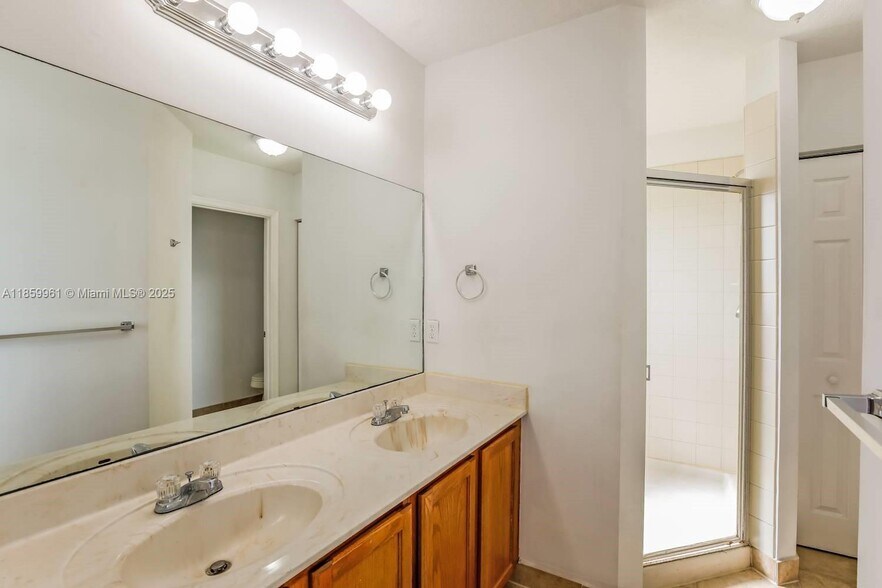 Building Photo - 3205 Osprey Ln