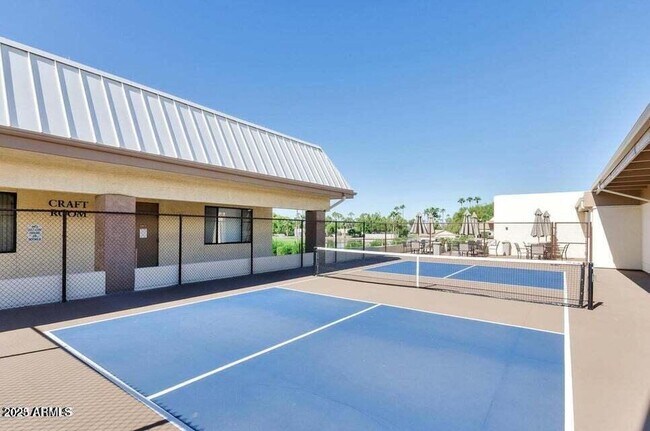 Building Photo - 1043 S Florence Dr