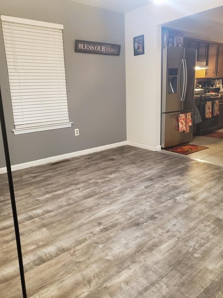Dining room - 243 E Fairview St