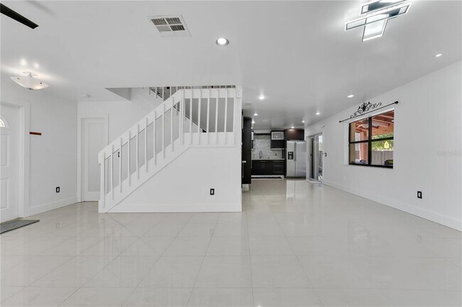 Building Photo - 9646 SW 151 Ave