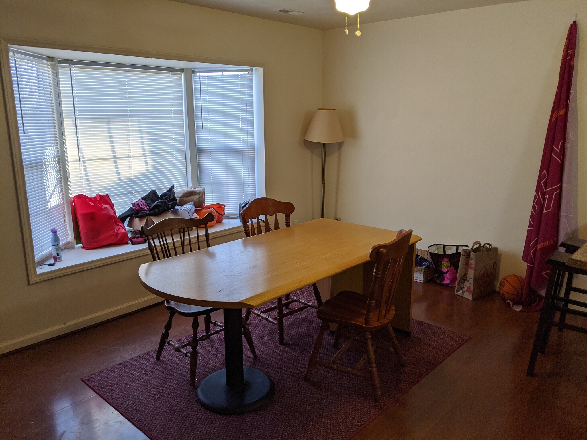 Living Room - 892 Patrick Henry Dr