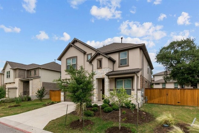 Building Photo - 9004 Gage Dr