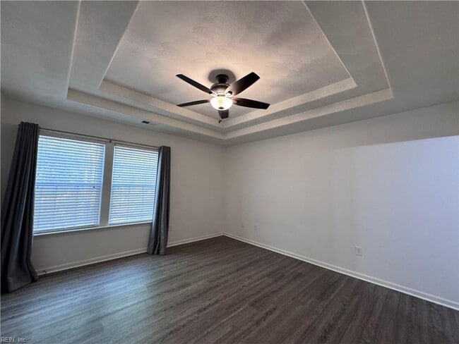 Building Photo - 114 Ellis Dr