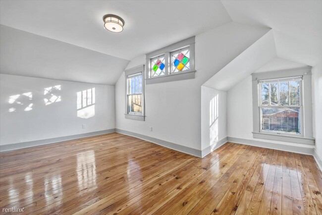 Building Photo - 3 br, 2 bath Duplex - 929 Oglethorpe Avenu...