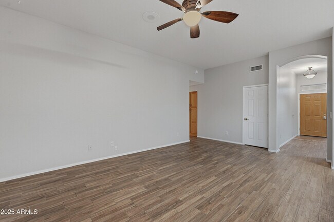 Building Photo - 2033 N 110th Ave