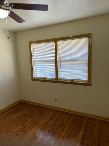 Building Photo - 4075 N 85th St