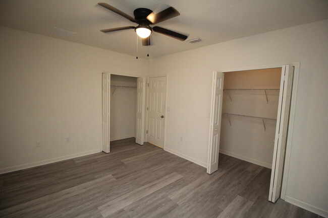 Building Photo - 4468 Alligator Flag Cir