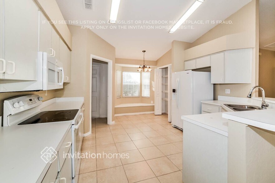 Building Photo - 838 Summer Glen Dr