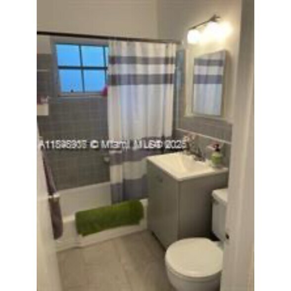 Building Photo - 6511 Santona St