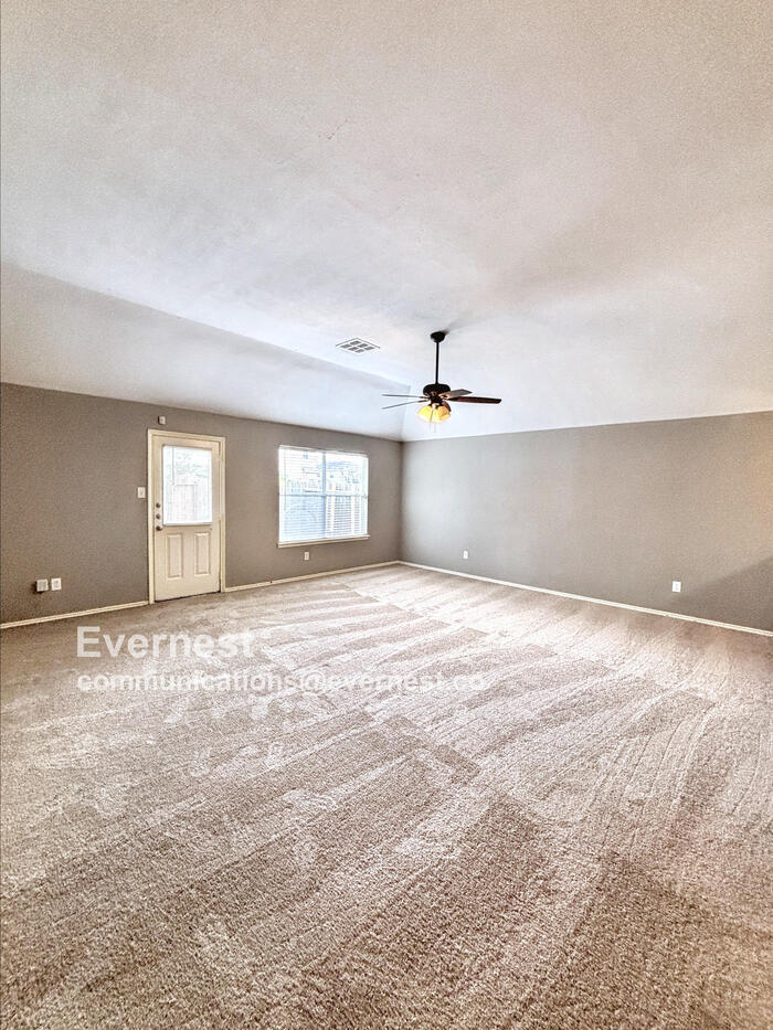 Building Photo - 24018 Blossom Crest Ln