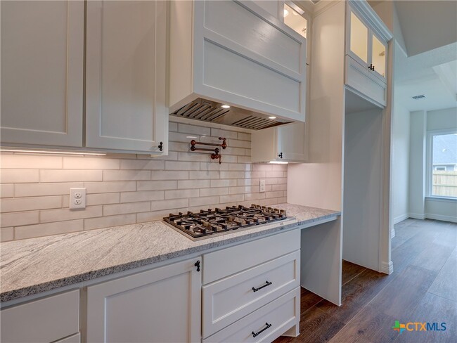 Building Photo - 505 Magan Ln