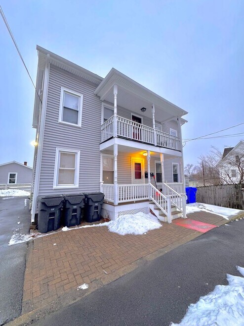 Building Photo - 7-9 Spring St