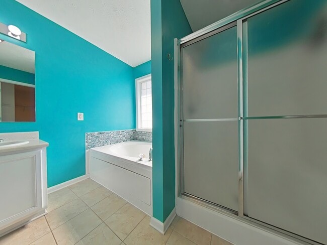 Building Photo - 5841 Blue Sky Ln