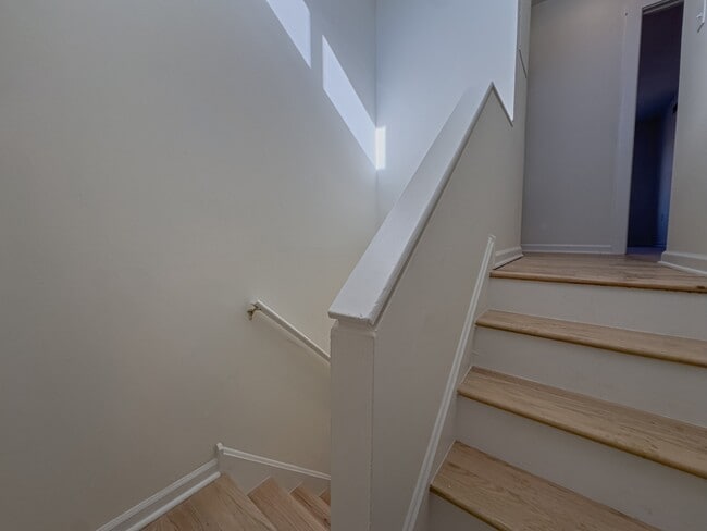 Building Photo - 2036 Wallace St