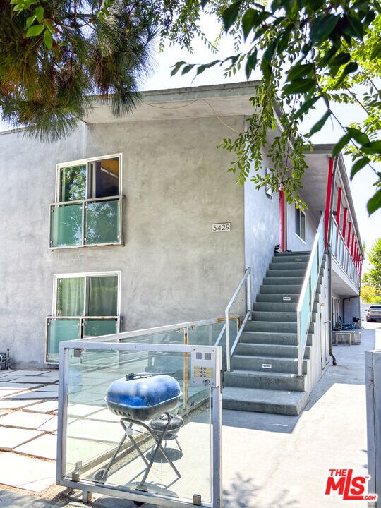 Building Photo - 3429 Caroline Ave