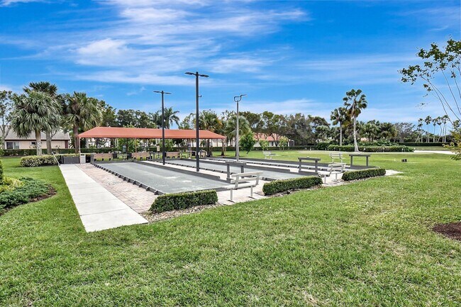 Building Photo - 8403 Siciliano St