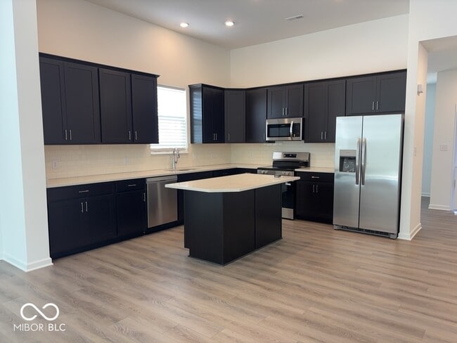 Building Photo - 817 Oyster Bay Dr