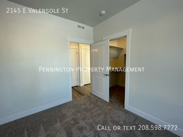 Building Photo - 2145 E Valensole St