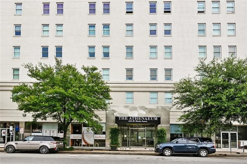 Primary Photo - 1205 St Charles Ave
