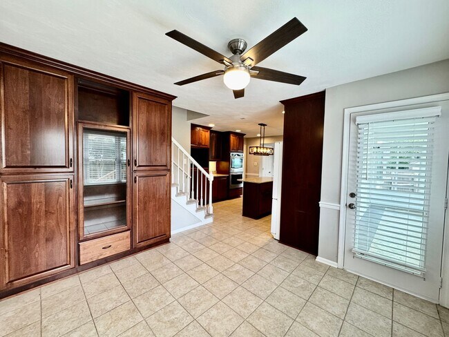 Building Photo - 2309 Cornstalk Ct