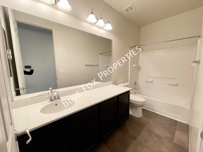 Building Photo - 3980 W Kiley Ct