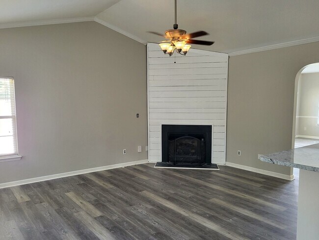 Building Photo - 8300 Neuse Hunter Dr
