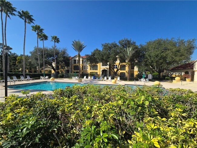 Building Photo - 11500 Villa Grand