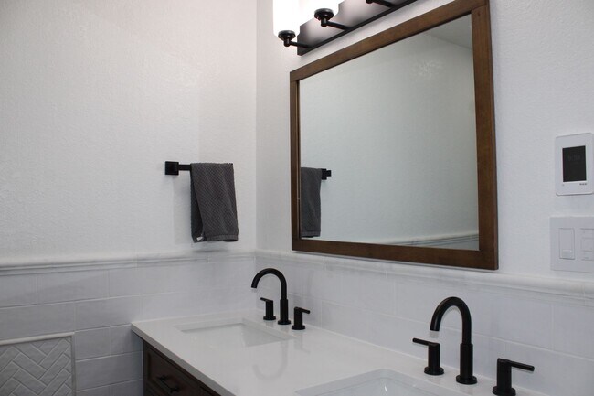 Building Photo - 7610 Woodborough Dr