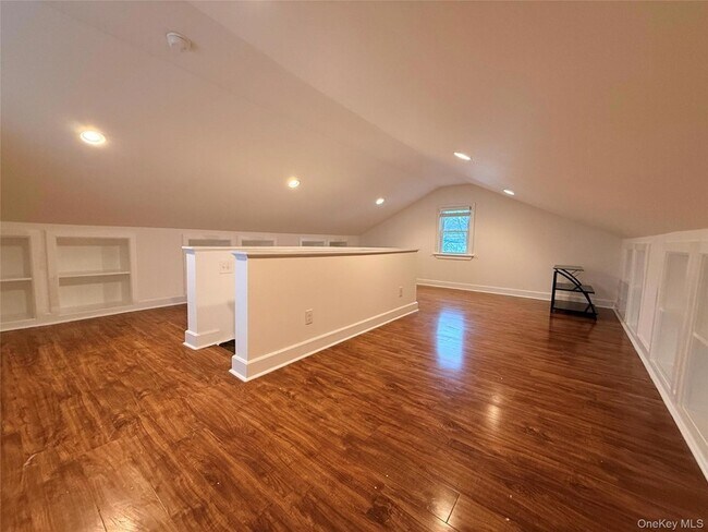 Building Photo - 35 East Ave