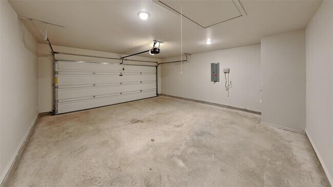 Building Photo - 9000 NW 127th St