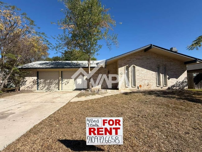 Building Photo - 302 Kingsman St