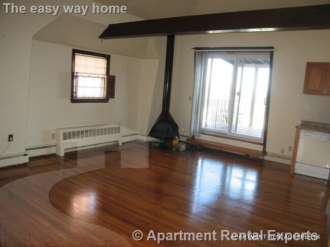 Building Photo - 15 Highland Ave