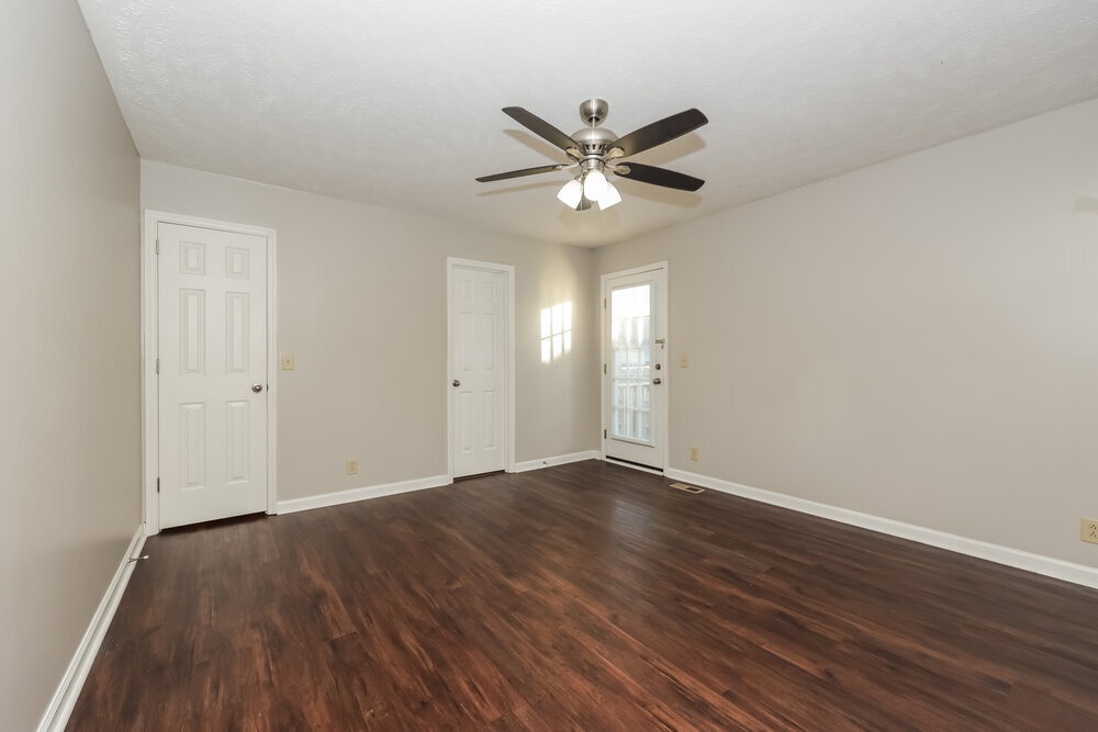 Building Photo - 3925 Calumet Dr