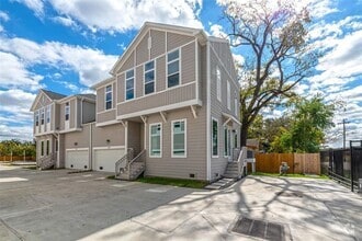 Building Photo - Introducing a stunning and impeccably main...