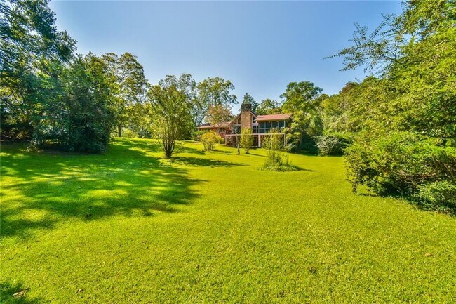 Building Photo - 935 Powderbag Creek Rd