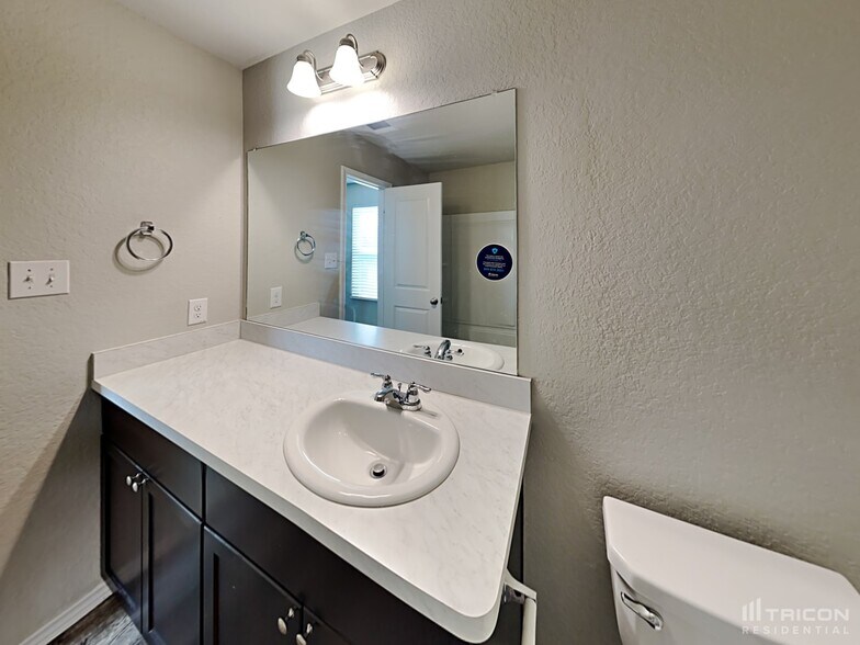 Building Photo - 8718 Segura Wy