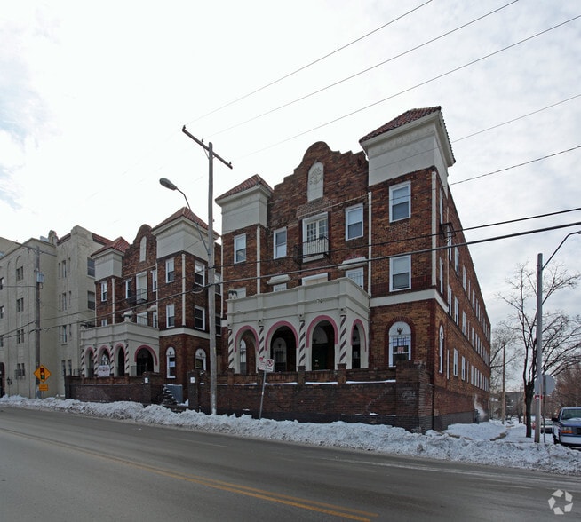 Primary Photo - The Flats on 39th