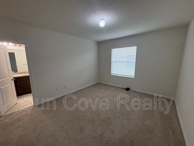 Building Photo - 32997 Kaloko Rd