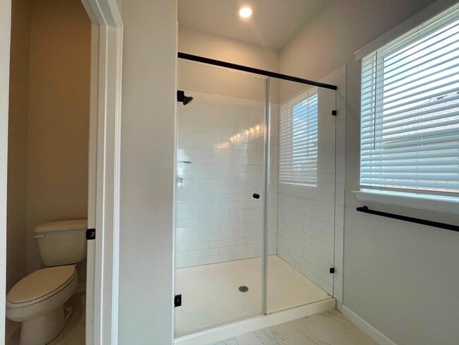Building Photo - 149 Patrick Herndon Dr