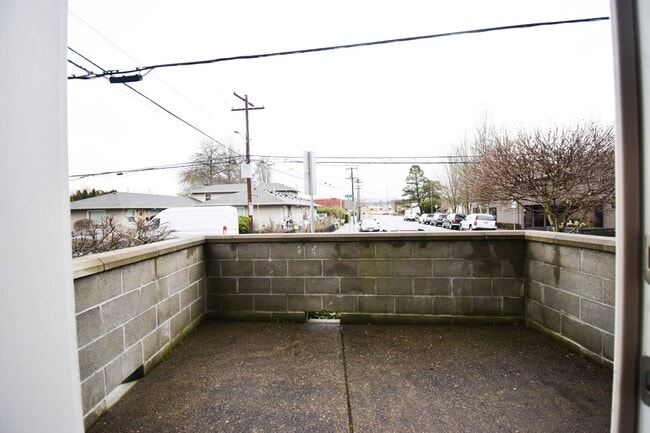 Building Photo - Beautiful Condo In the Heart of Beaverton!