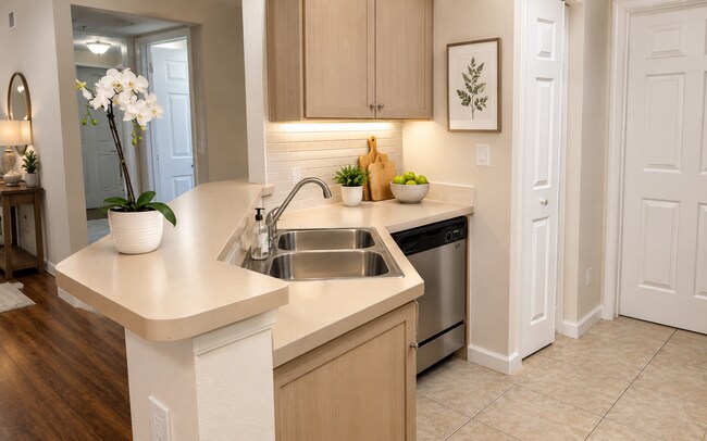 Building Photo - For Rent – Beautiful 2 Bedroom / 2 Bathroom Second-Floor Condo at The Crest