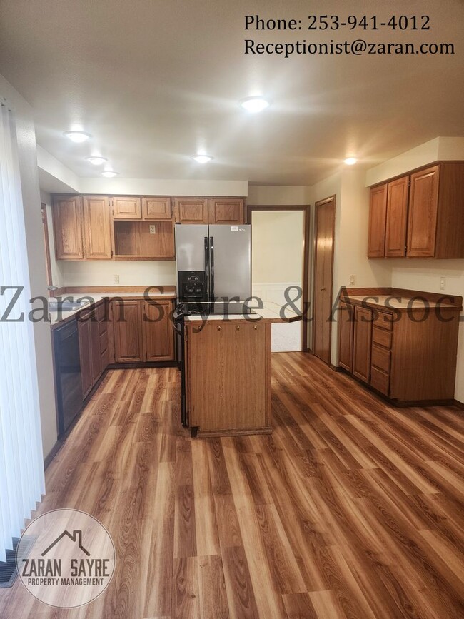 Building Photo - 399 - Gorgeous 3-bedroom!