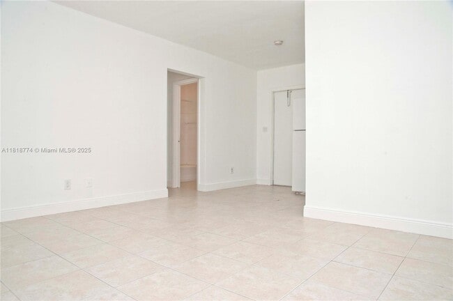 Building Photo - 2206 Fillmore St